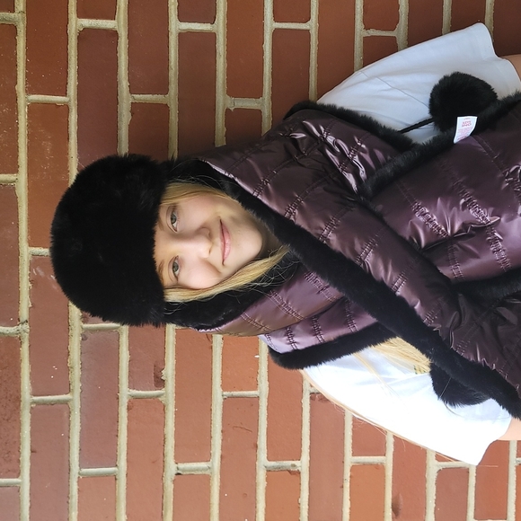 Matching Hat, Scarf and Gloves set - Picture 11 of 13